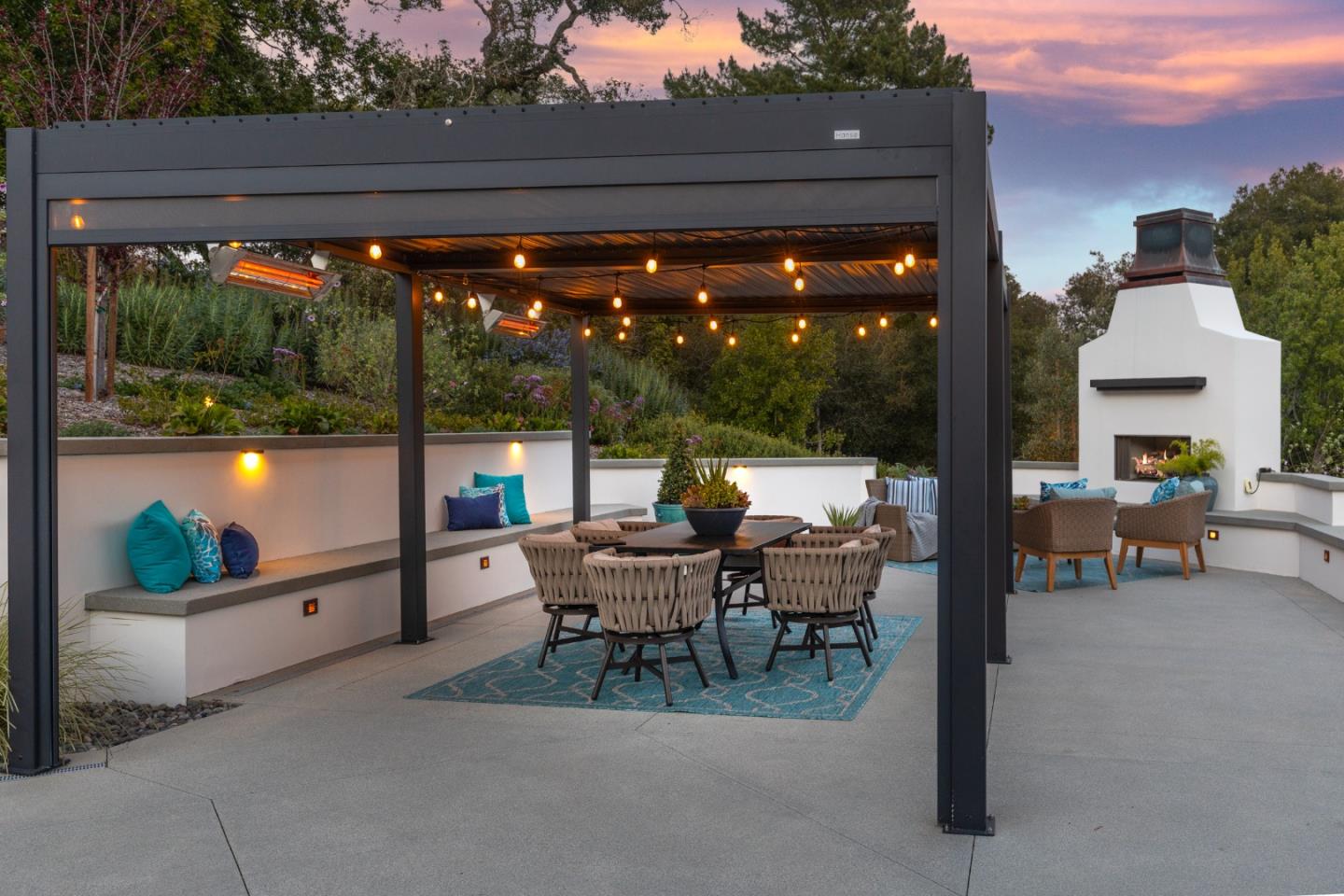 Detail Gallery Image 9 of 65 For 39 Hollins Dr, Santa Cruz,  CA 95060 - 3 Beds | 4 Baths