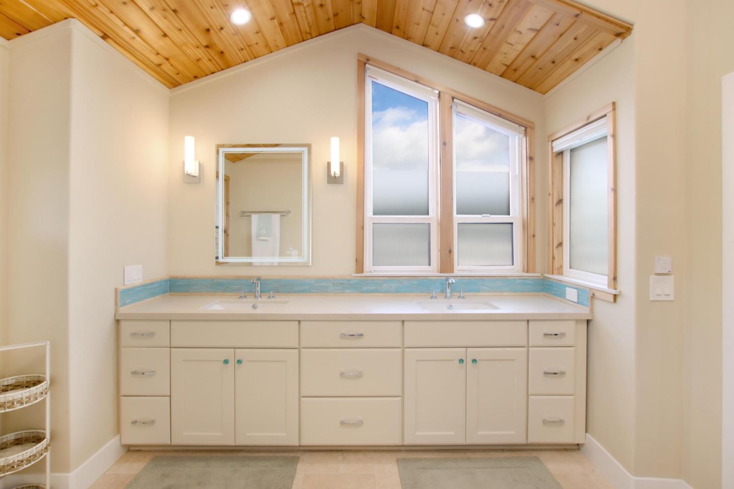 Detail Gallery Image 15 of 45 For 2395 Delaware #167,  Santa Cruz,  CA 95060 - 2 Beds | 2 Baths