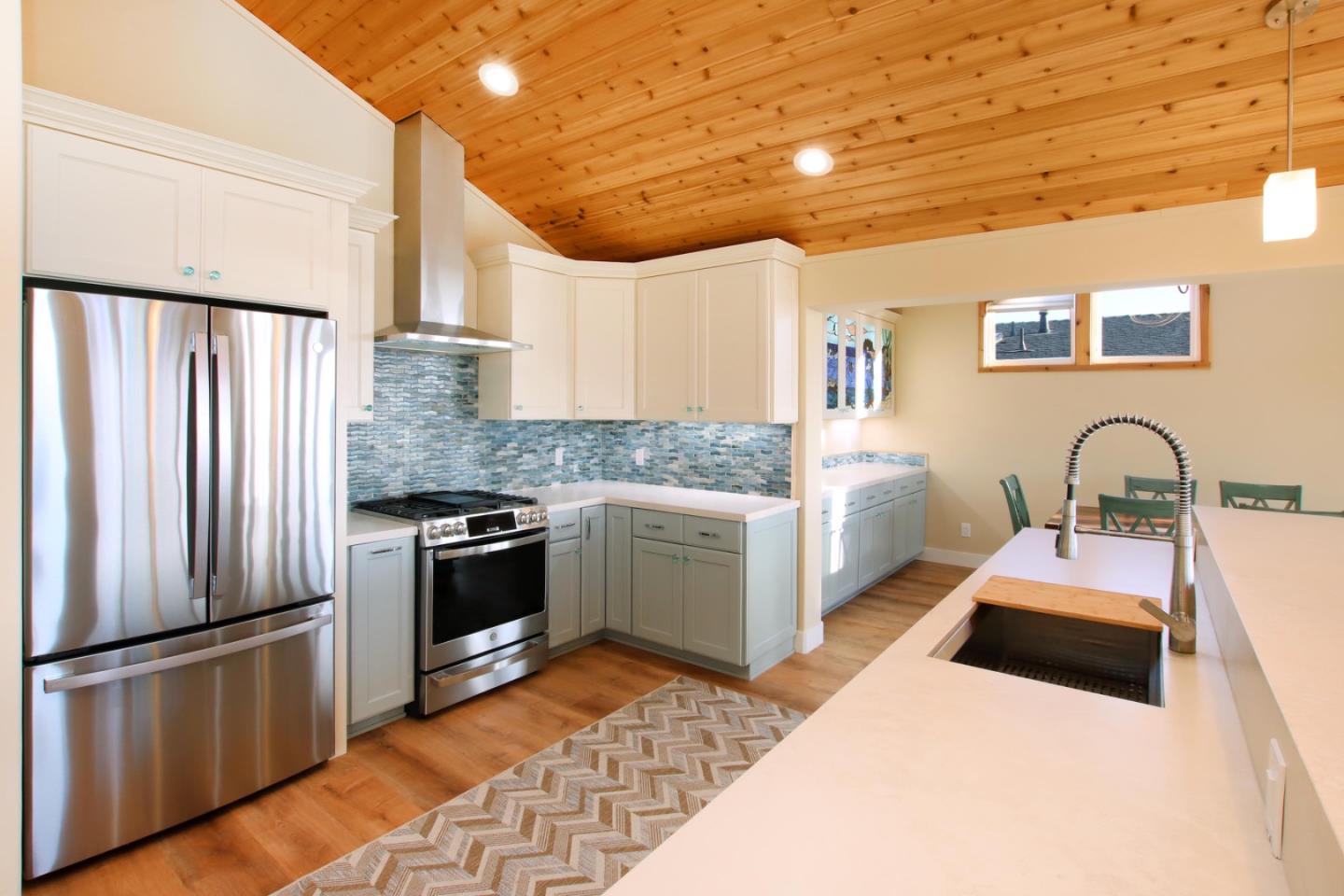 Detail Gallery Image 7 of 45 For 2395 Delaware #167,  Santa Cruz,  CA 95060 - 2 Beds | 2 Baths