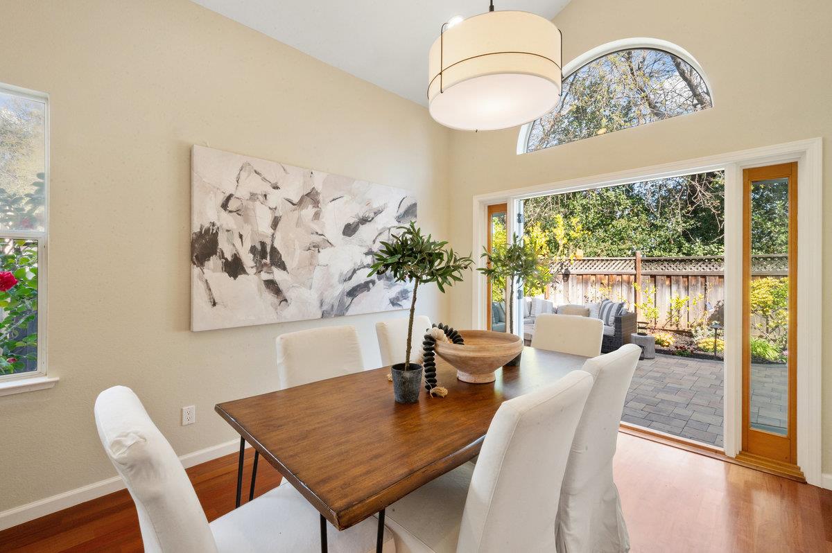 Detail Gallery Image 12 of 89 For 11842 Placer Spring Ct, Cupertino,  CA 95014 - 3 Beds | 2/1 Baths