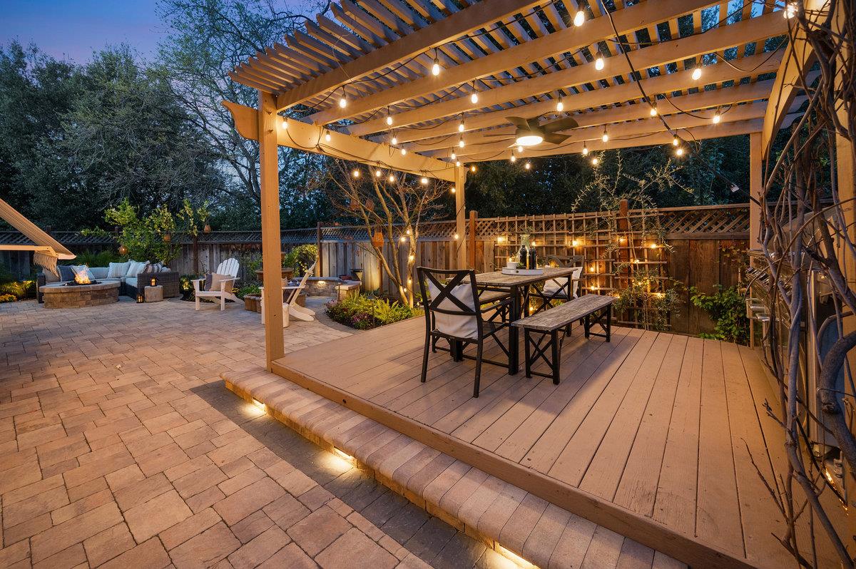 Detail Gallery Image 27 of 89 For 11842 Placer Spring Ct, Cupertino,  CA 95014 - 3 Beds | 2/1 Baths