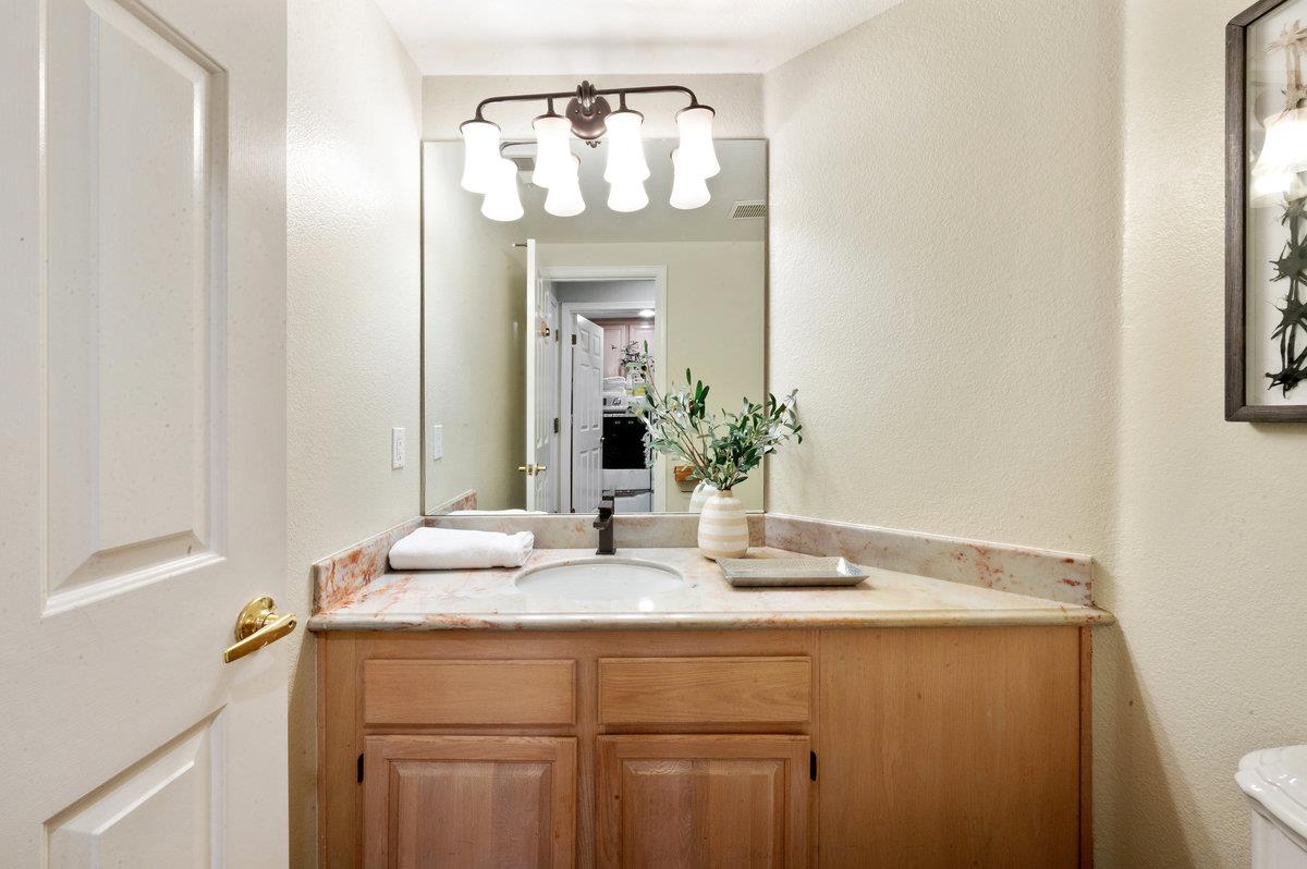 Detail Gallery Image 37 of 89 For 11842 Placer Spring Ct, Cupertino,  CA 95014 - 3 Beds | 2/1 Baths