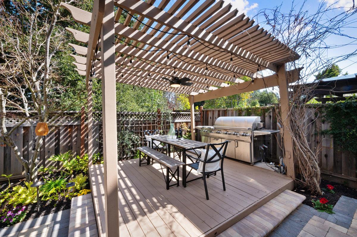 Detail Gallery Image 62 of 89 For 11842 Placer Spring Ct, Cupertino,  CA 95014 - 3 Beds | 2/1 Baths