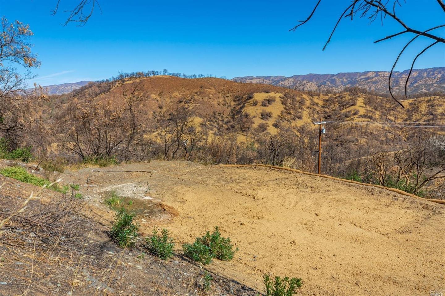 Detail Gallery Image 3 of 5 For 253 Mulford Dr, Napa,  CA 94558 - – Beds | – Baths