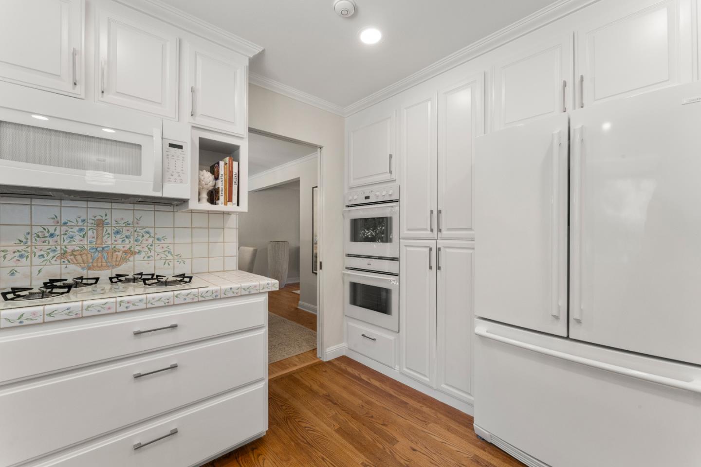 Detail Gallery Image 17 of 65 For 801 Allardice Way, Stanford,  CA 94305 - 4 Beds | 2/1 Baths
