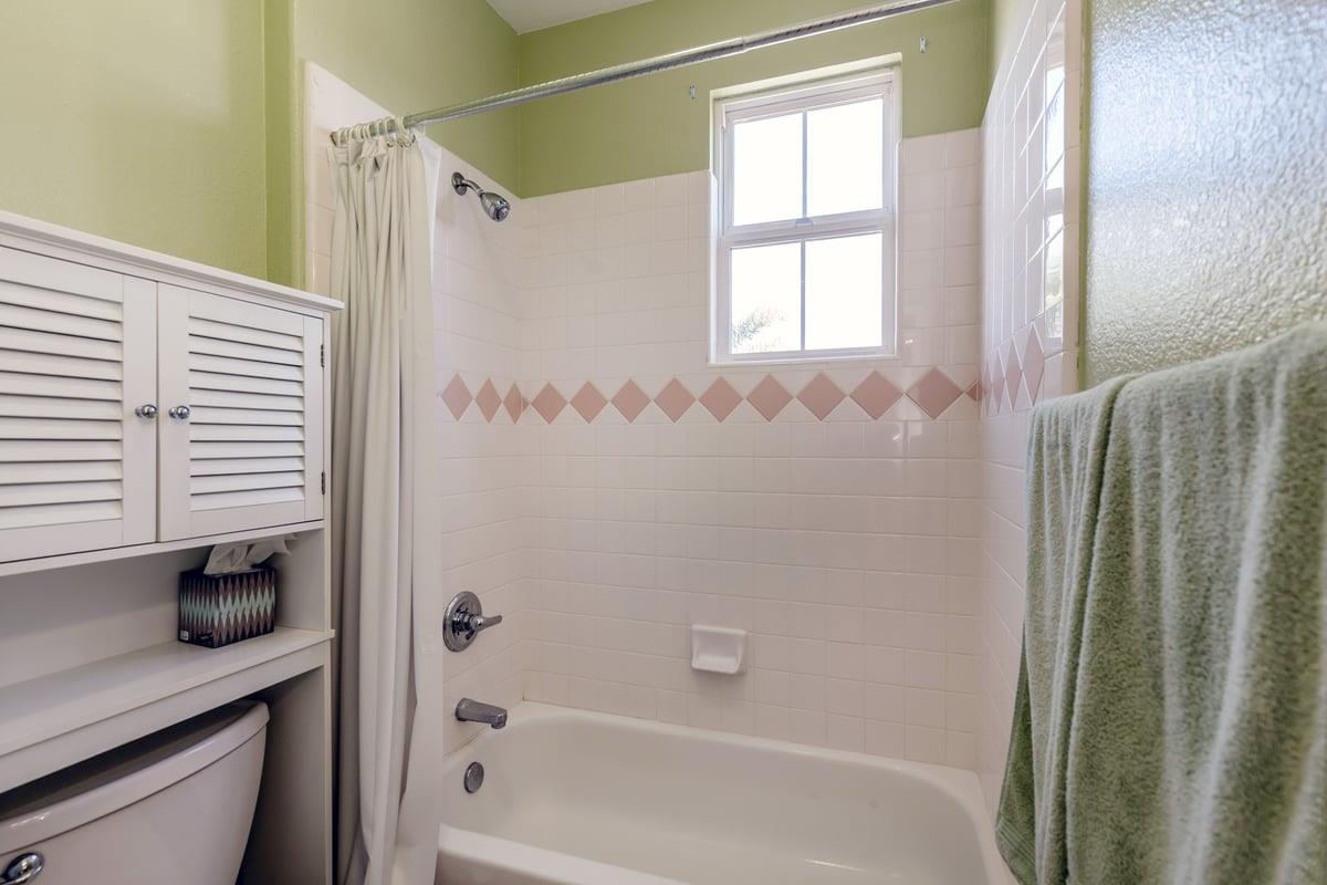 Detail Gallery Image 17 of 24 For 8810 Zinnia St, Gilroy,  CA 95020 - 4 Beds | 3 Baths