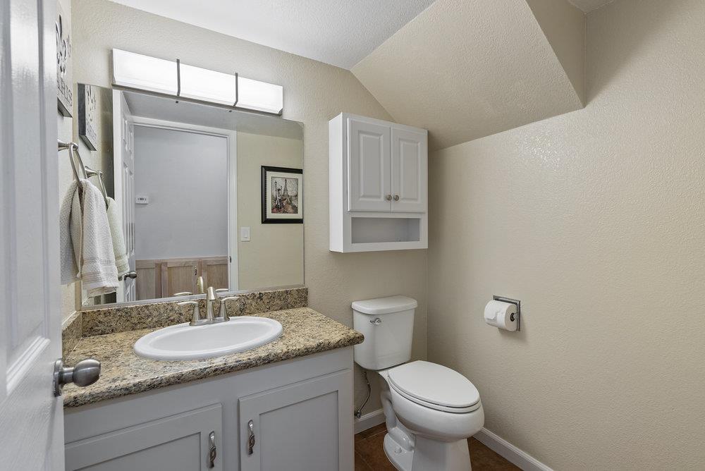 Detail Gallery Image 15 of 27 For 79 Knight Ln, Hollister,  CA 95023 - 2 Beds | 2/1 Baths