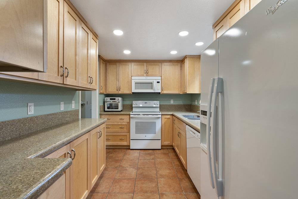 Detail Gallery Image 7 of 27 For 79 Knight Ln, Hollister,  CA 95023 - 2 Beds | 2/1 Baths