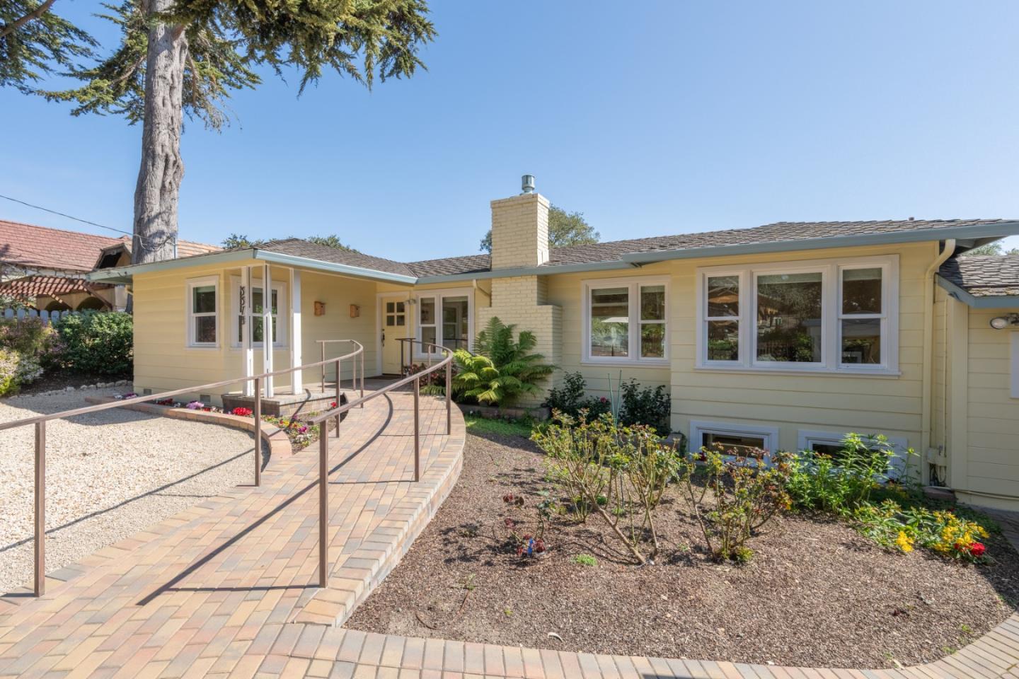 Detail Gallery Image 26 of 27 For 3378 Ocean Ave, Carmel,  CA 93923 - 4 Beds | 3 Baths