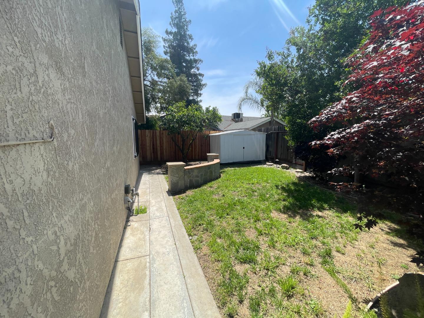 Detail Gallery Image 13 of 22 For 3305 Brooktree Ln, Modesto,  CA 95350 - 3 Beds | 2 Baths