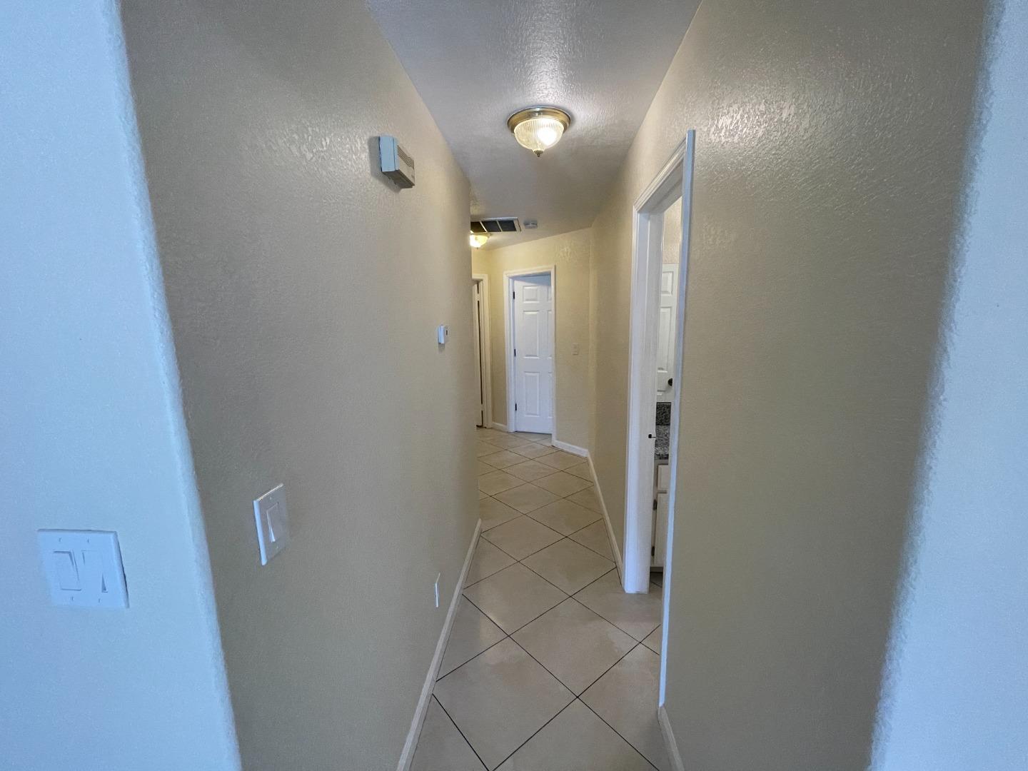 Detail Gallery Image 14 of 22 For 3305 Brooktree Ln, Modesto,  CA 95350 - 3 Beds | 2 Baths