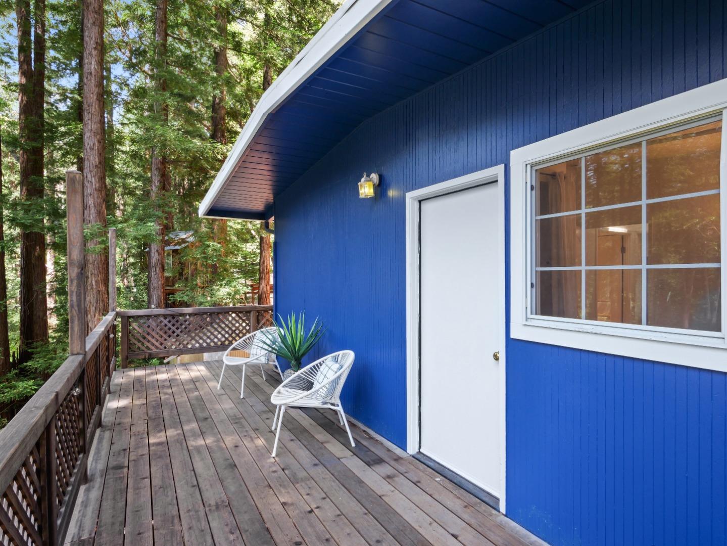Detail Gallery Image 9 of 13 For 11660 Edgewood Dr, Felton,  CA 95018 - 2 Beds | 1 Baths