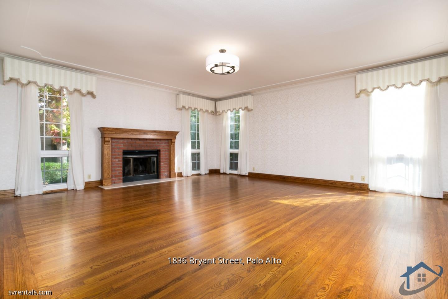 Detail Gallery Image 2 of 24 For 1836 Bryant St, Palo Alto,  CA 94301 - 4 Beds | 3/1 Baths