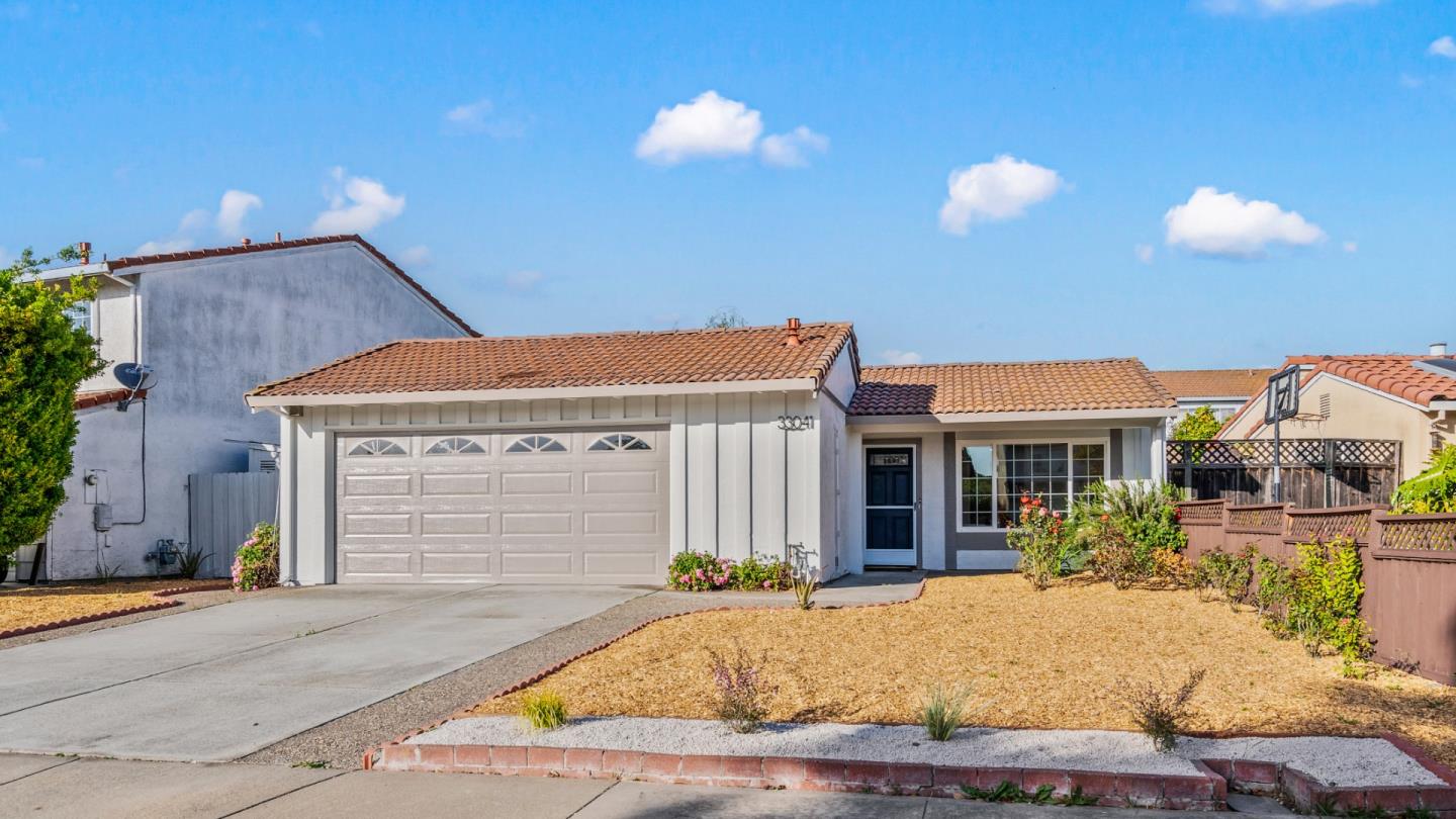 Detail Gallery Image 3 of 58 For 33041 Calistoga St, Union City,  CA 94587 - 3 Beds | 2 Baths