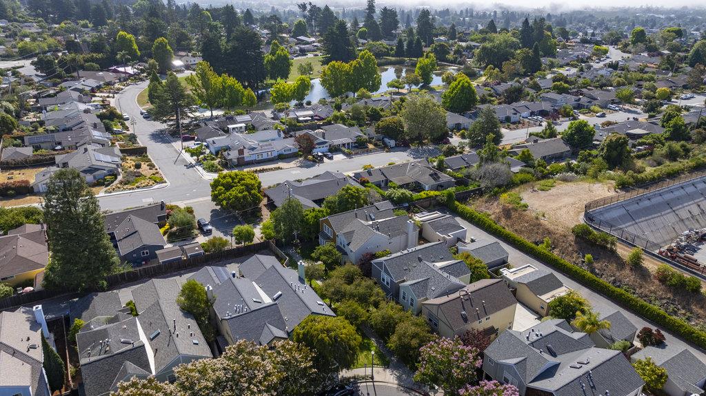 Detail Gallery Image 27 of 27 For 309 Village Cir, Santa Cruz,  CA 95060 - 3 Beds | 2/1 Baths