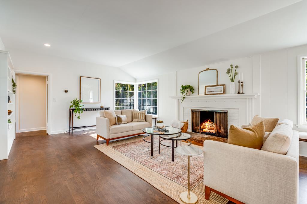 Detail Gallery Image 10 of 56 For 25984 N Mesa Dr, Carmel,  CA 93923 - 3 Beds | 2 Baths