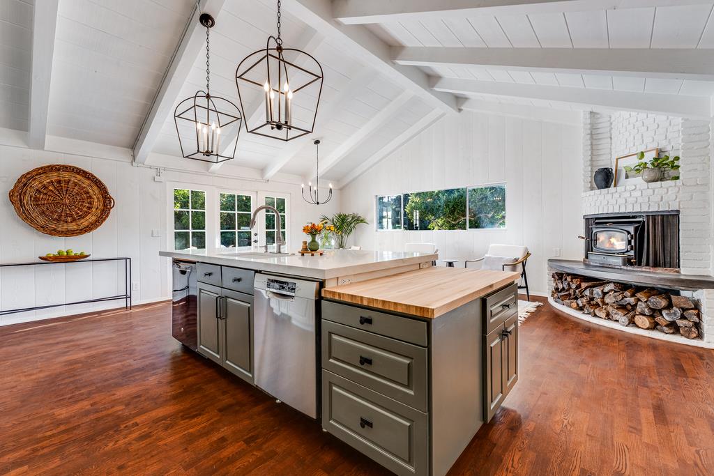 Detail Gallery Image 22 of 56 For 25984 N Mesa Dr, Carmel,  CA 93923 - 3 Beds | 2 Baths