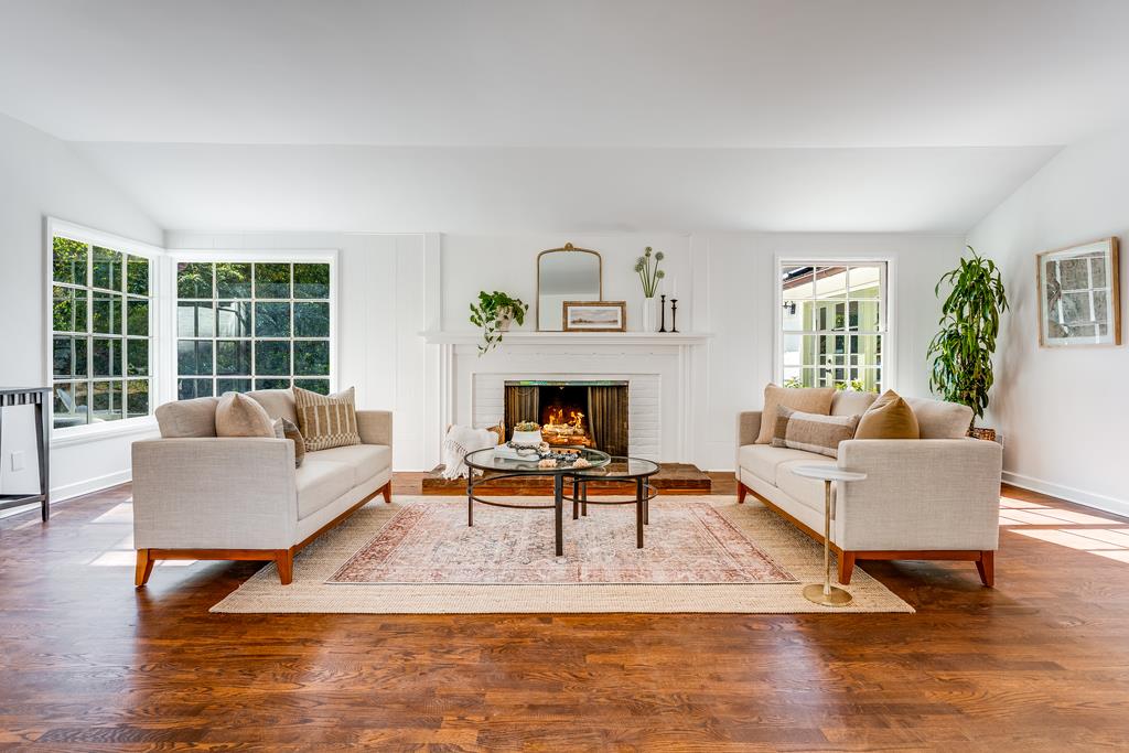 Detail Gallery Image 3 of 56 For 25984 N Mesa Dr, Carmel,  CA 93923 - 3 Beds | 2 Baths