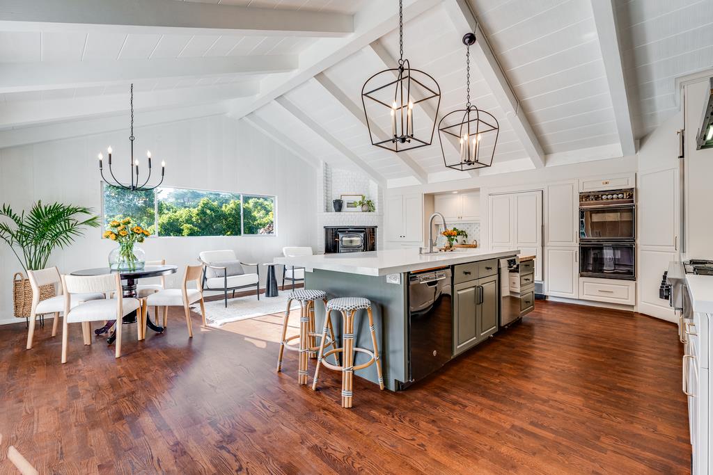 Detail Gallery Image 4 of 56 For 25984 N Mesa Dr, Carmel,  CA 93923 - 3 Beds | 2 Baths