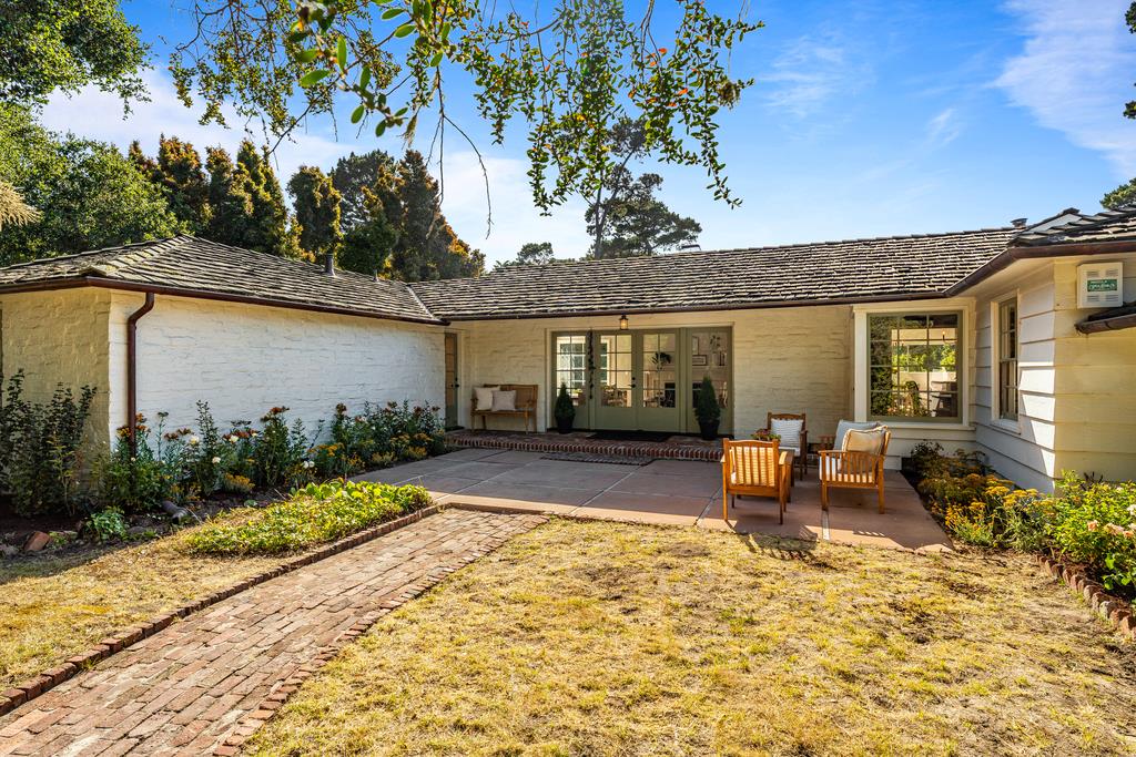 Detail Gallery Image 6 of 56 For 25984 N Mesa Dr, Carmel,  CA 93923 - 3 Beds | 2 Baths