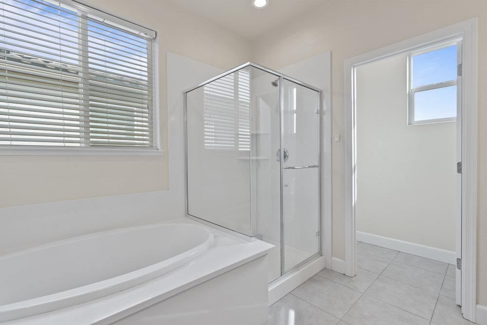 Detail Gallery Image 38 of 68 For 521 Seville Dr, Hollister,  CA 95023 - 4 Beds | 3/1 Baths