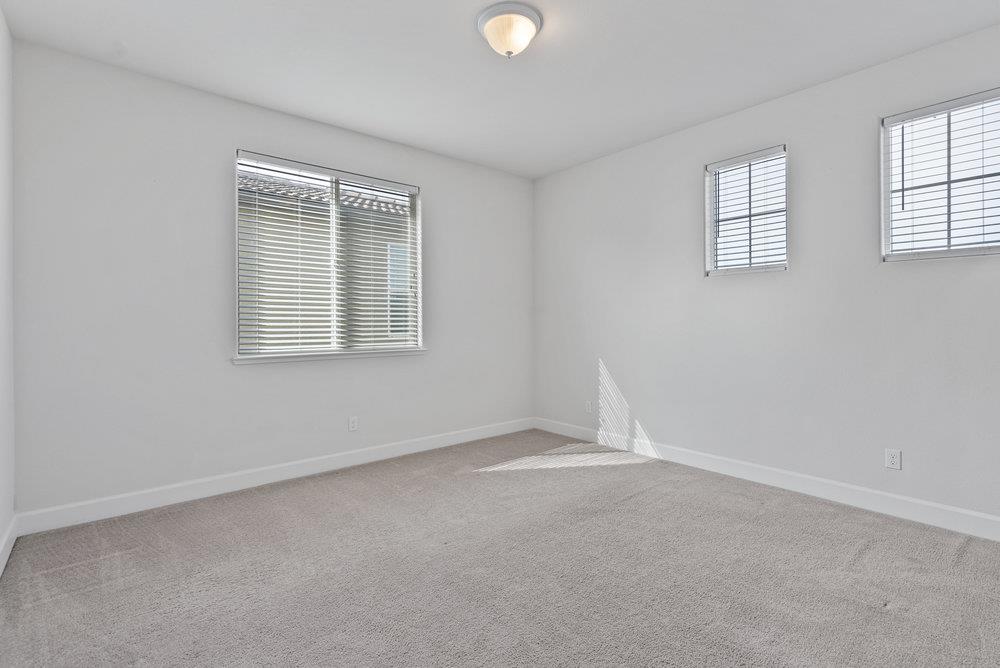 Detail Gallery Image 41 of 68 For 521 Seville Dr, Hollister,  CA 95023 - 4 Beds | 3/1 Baths