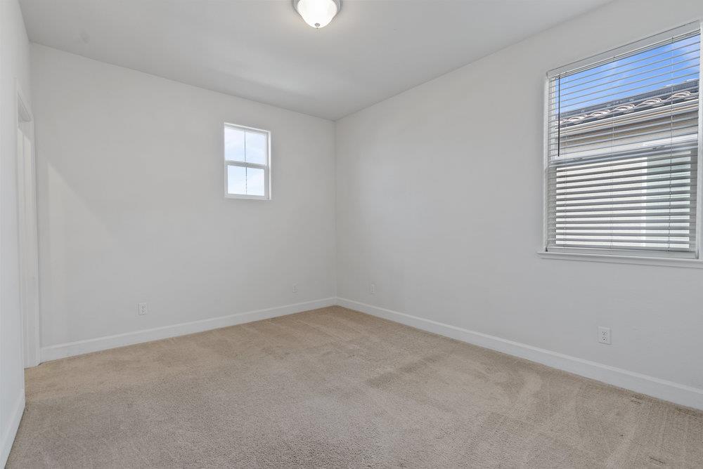 Detail Gallery Image 47 of 68 For 521 Seville Dr, Hollister,  CA 95023 - 4 Beds | 3/1 Baths
