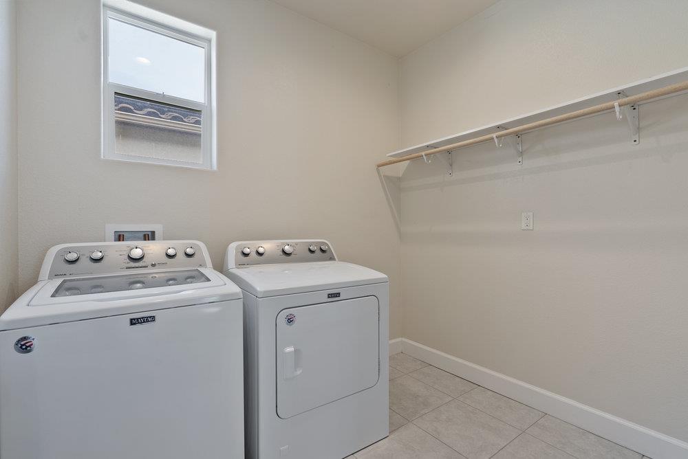 Detail Gallery Image 50 of 68 For 521 Seville Dr, Hollister,  CA 95023 - 4 Beds | 3/1 Baths