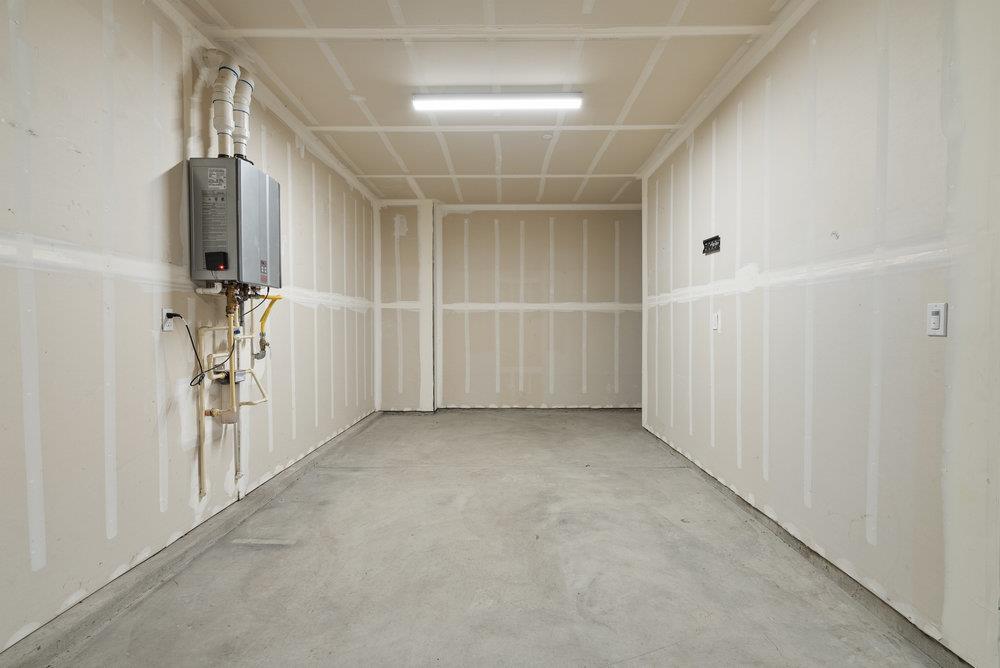 Detail Gallery Image 52 of 68 For 521 Seville Dr, Hollister,  CA 95023 - 4 Beds | 3/1 Baths