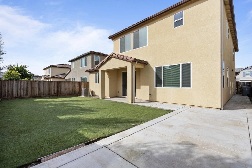 Detail Gallery Image 59 of 68 For 521 Seville Dr, Hollister,  CA 95023 - 4 Beds | 3/1 Baths