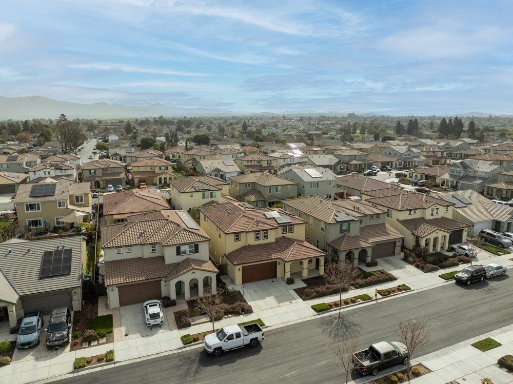 Detail Gallery Image 67 of 68 For 521 Seville Dr, Hollister,  CA 95023 - 4 Beds | 3/1 Baths