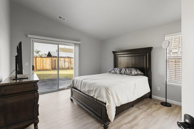 Detail Gallery Image 2 of 14 For 940 Joe Borovich Dr, Hollister,  CA 95023 - 3 Beds | 2 Baths