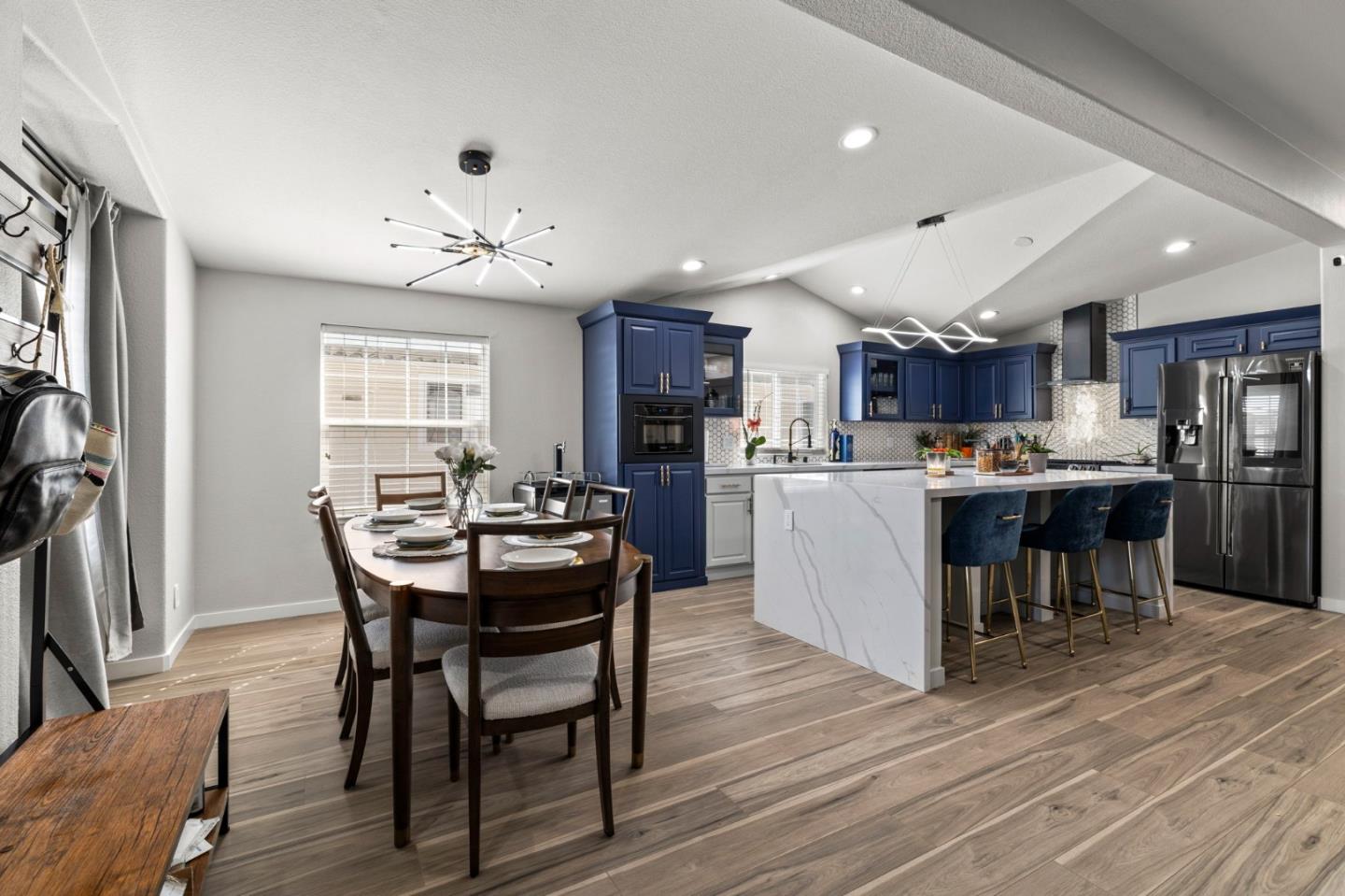 Detail Gallery Image 7 of 25 For 1085 Tasman Dr #485,  Sunnyvale,  CA 94089 - 3 Beds | 2 Baths