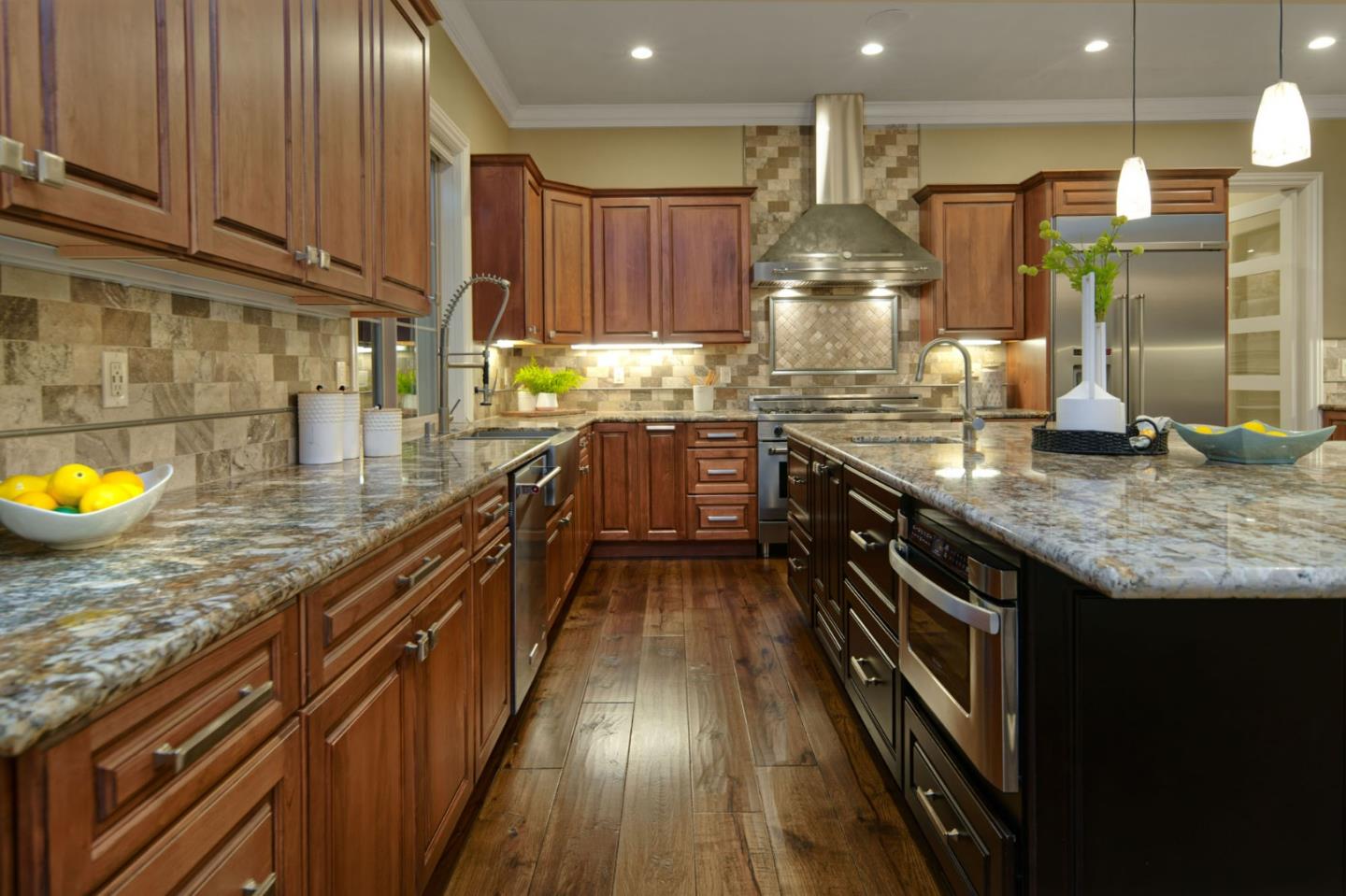 Detail Gallery Image 10 of 54 For 1570 Keesling Ave, San Jose,  CA 95125 - 4 Beds | 4/1 Baths