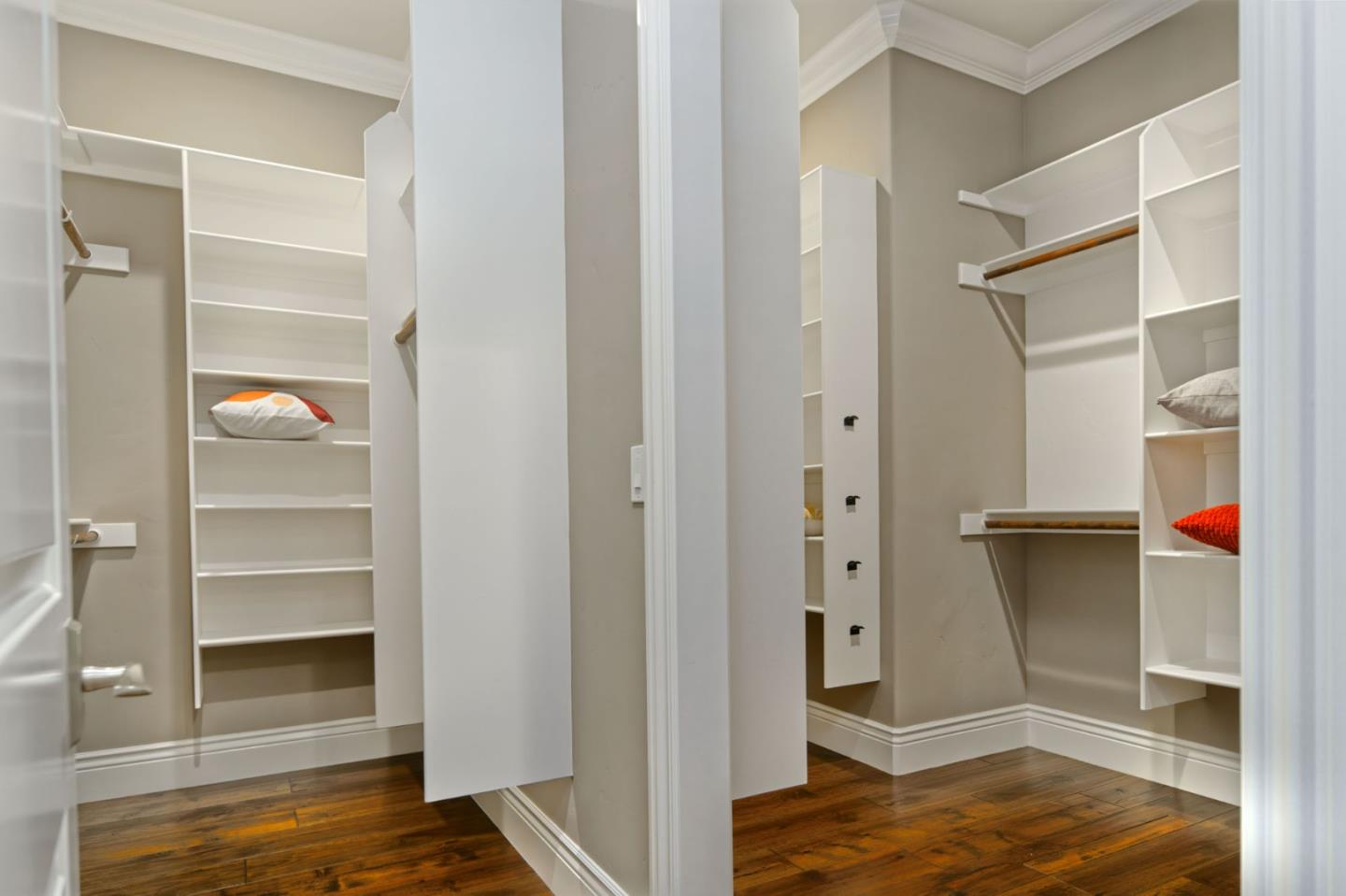 Detail Gallery Image 24 of 54 For 1570 Keesling Ave, San Jose,  CA 95125 - 4 Beds | 4/1 Baths