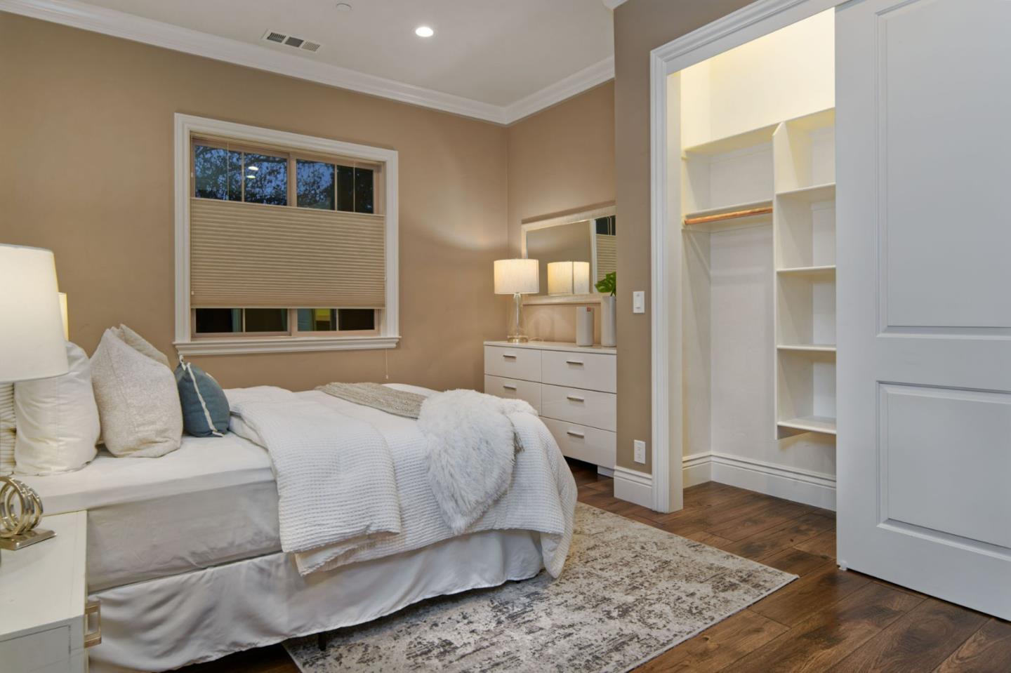 Detail Gallery Image 26 of 54 For 1570 Keesling Ave, San Jose,  CA 95125 - 4 Beds | 4/1 Baths