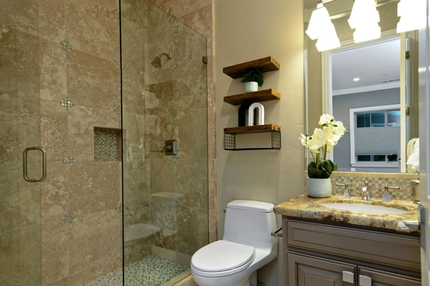 Detail Gallery Image 28 of 54 For 1570 Keesling Ave, San Jose,  CA 95125 - 4 Beds | 4/1 Baths