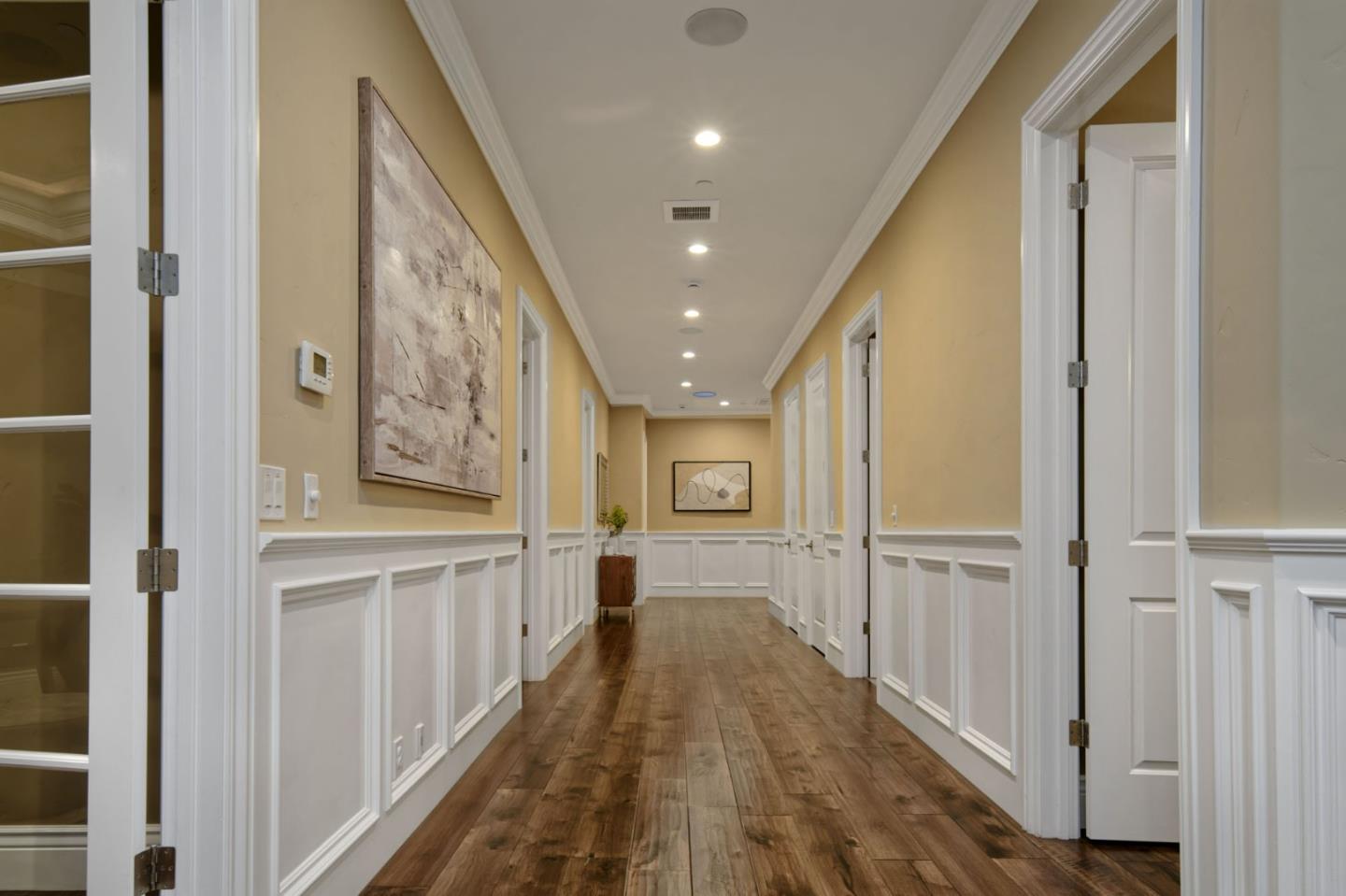 Detail Gallery Image 33 of 54 For 1570 Keesling Ave, San Jose,  CA 95125 - 4 Beds | 4/1 Baths