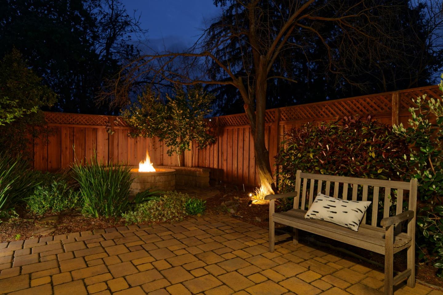 Detail Gallery Image 40 of 54 For 1570 Keesling Ave, San Jose,  CA 95125 - 4 Beds | 4/1 Baths