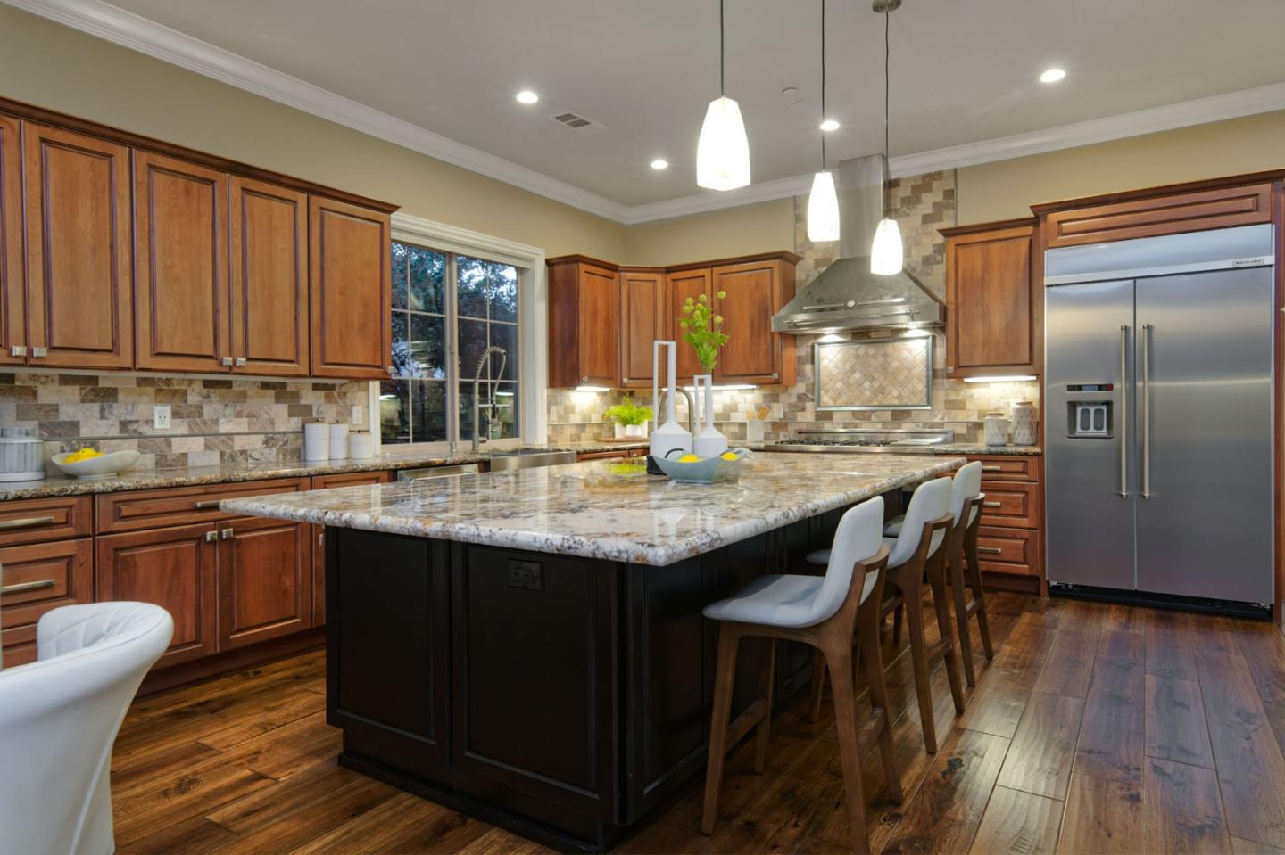 Detail Gallery Image 8 of 54 For 1570 Keesling Ave, San Jose,  CA 95125 - 4 Beds | 4/1 Baths