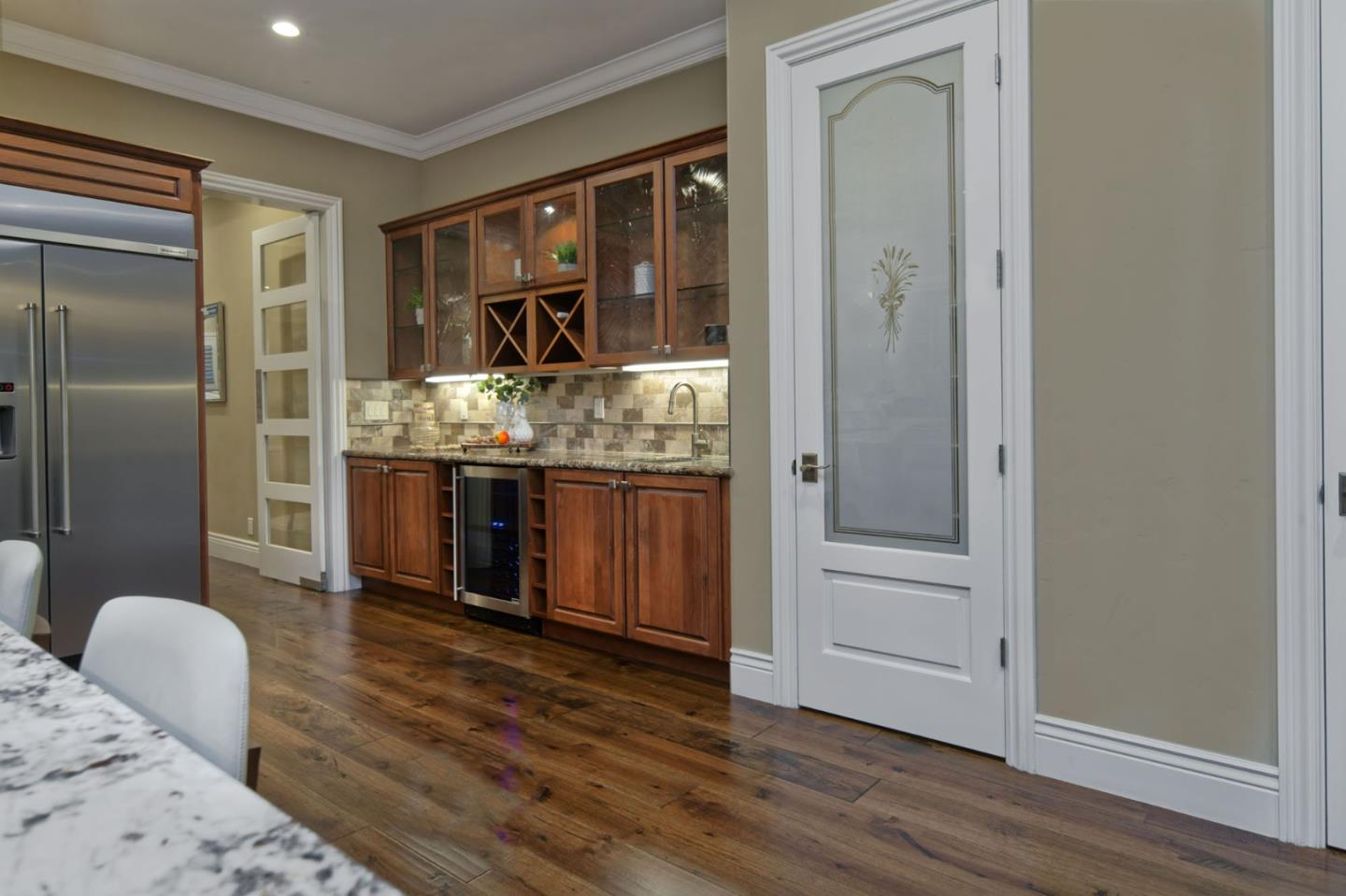 Detail Gallery Image 9 of 54 For 1570 Keesling Ave, San Jose,  CA 95125 - 4 Beds | 4/1 Baths