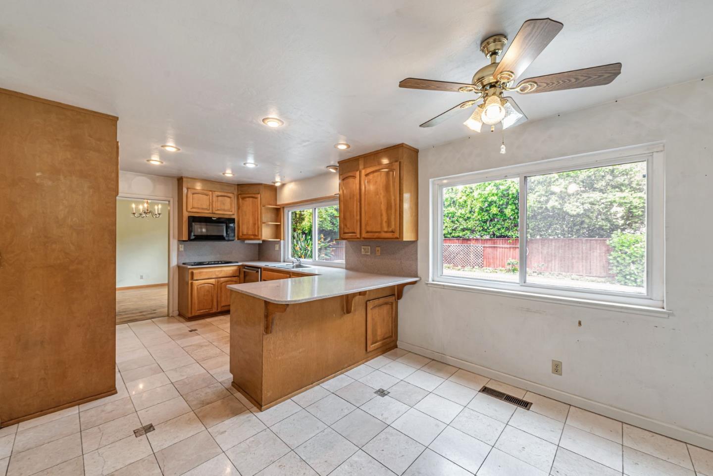 Detail Gallery Image 15 of 36 For 21719 Beaven Dr, Cupertino,  CA 95014 - 5 Beds | 2/1 Baths