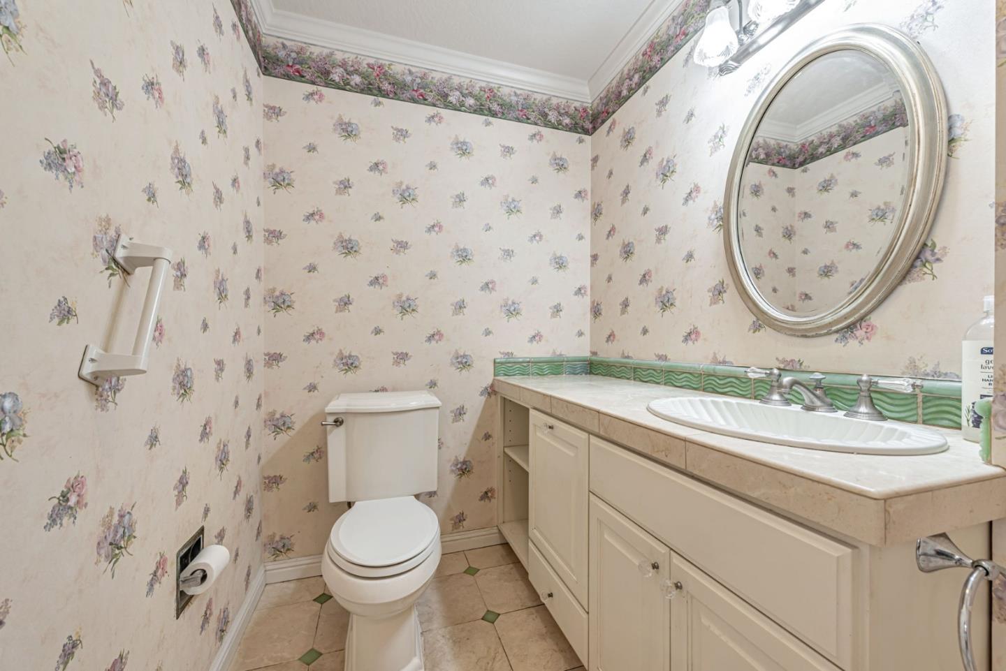 Detail Gallery Image 19 of 36 For 21719 Beaven Dr, Cupertino,  CA 95014 - 5 Beds | 2/1 Baths