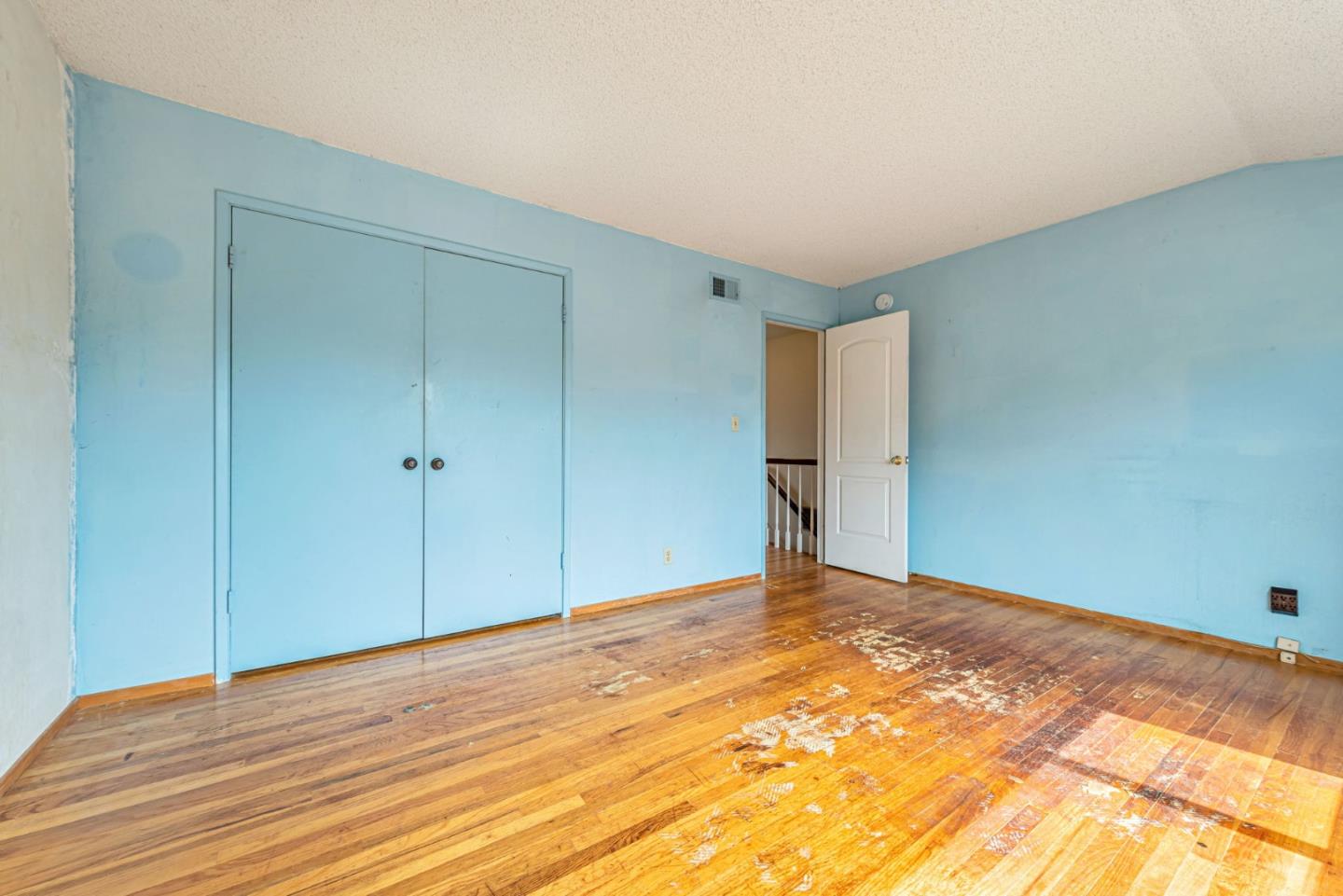 Detail Gallery Image 22 of 36 For 21719 Beaven Dr, Cupertino,  CA 95014 - 5 Beds | 2/1 Baths