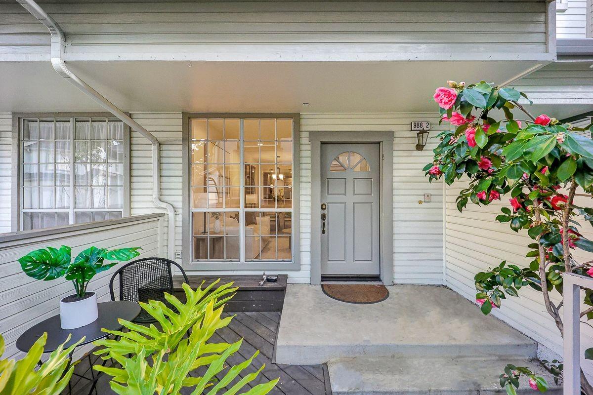 Detail Gallery Image 2 of 39 For 988 Belmont Ter #2,  Sunnyvale,  CA 94086 - 3 Beds | 3 Baths