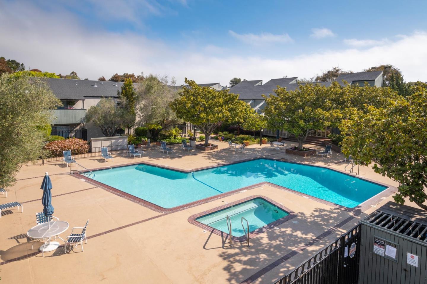 Detail Gallery Image 2 of 21 For 401 Piccadilly Pl #2,  San Bruno,  CA 94066 - 0 Beds | 1 Baths