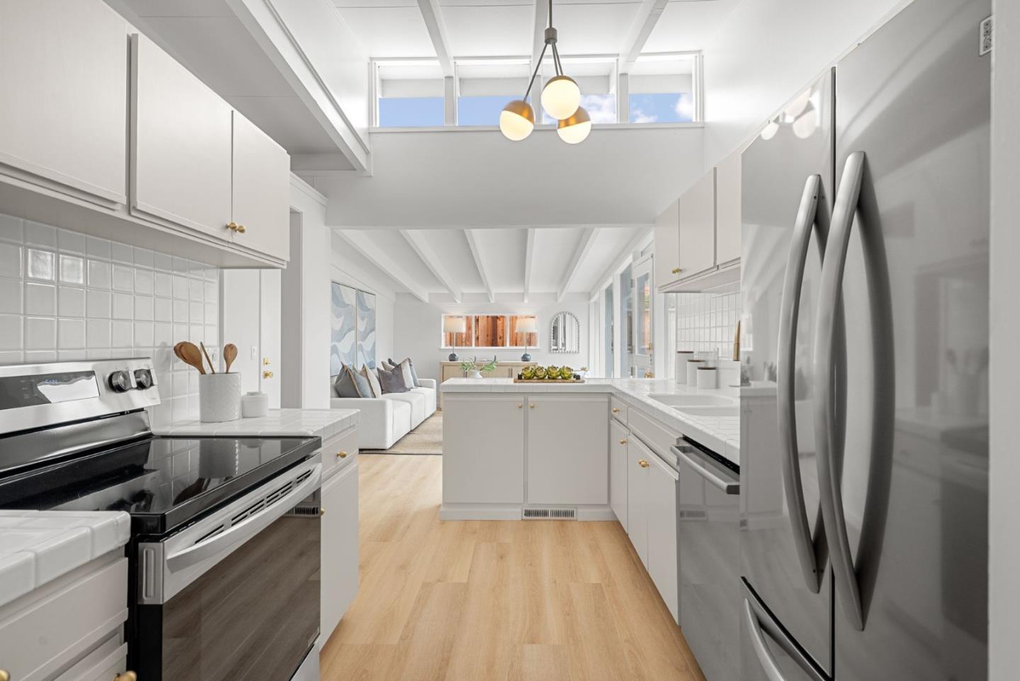 Detail Gallery Image 10 of 31 For 3480 Mauricia Ave, Santa Clara,  CA 95051 - 4 Beds | 2 Baths