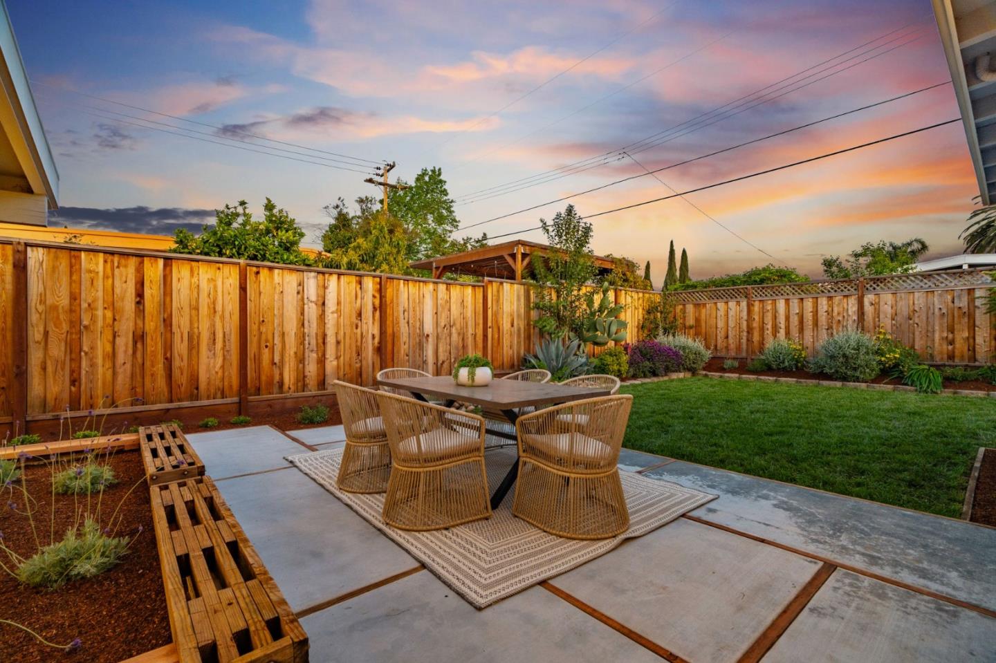Detail Gallery Image 27 of 31 For 3480 Mauricia Ave, Santa Clara,  CA 95051 - 4 Beds | 2 Baths