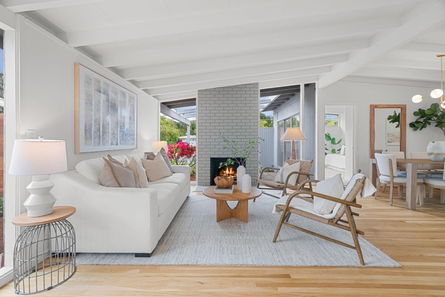 Detail Gallery Image 4 of 31 For 3480 Mauricia Ave, Santa Clara,  CA 95051 - 4 Beds | 2 Baths