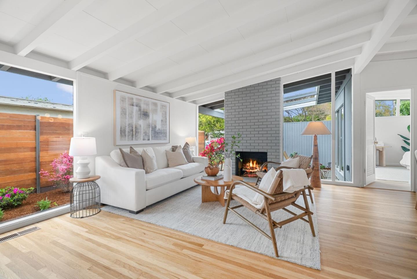 Detail Gallery Image 5 of 31 For 3480 Mauricia Ave, Santa Clara,  CA 95051 - 4 Beds | 2 Baths